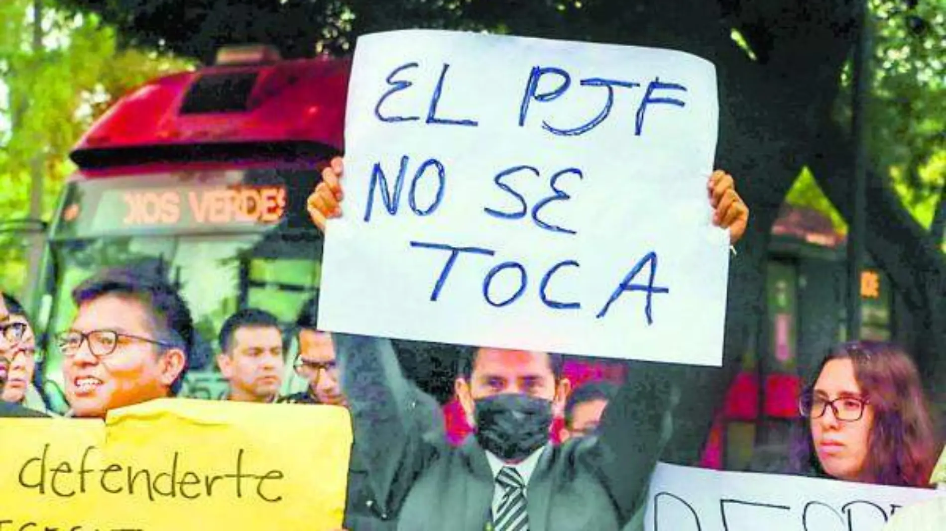 Colapsan vialidades de CDMX ante protesta por trabajadores del PJF contra recorte presupuestal